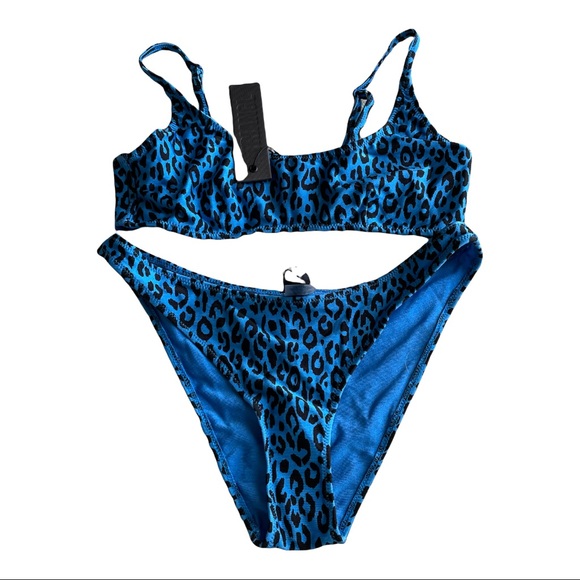 NWT! Triangl Swimsuit - Picture 1 of 5